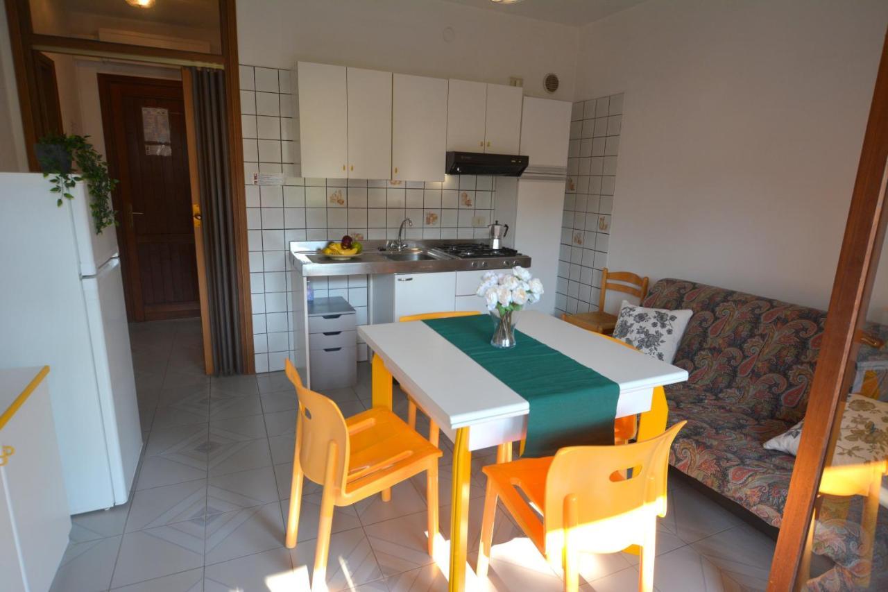 Apartamento Flat In Lignano Pineta Lignano Sabbiadoro Exterior foto