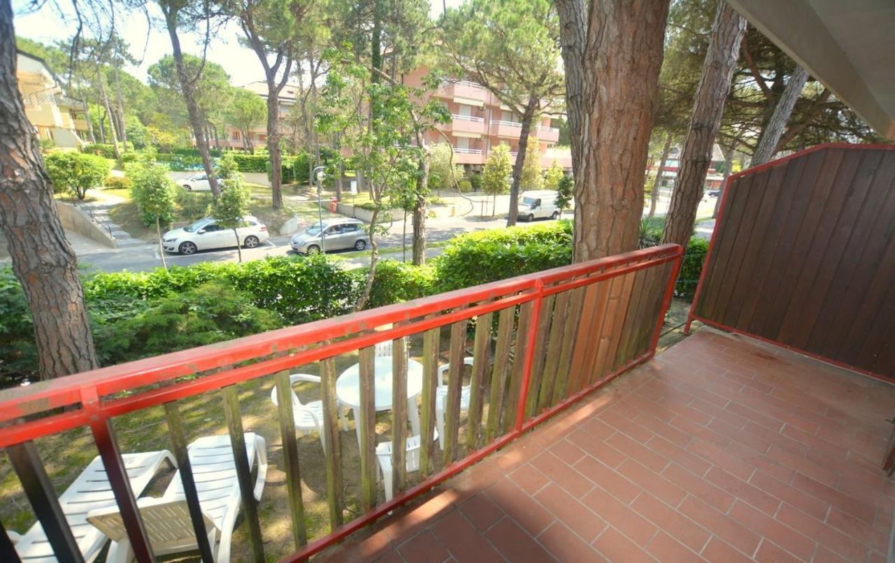 Apartamento Flat In Lignano Pineta Lignano Sabbiadoro Exterior foto
